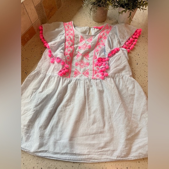 Lilly Embroidered Women's Top - Picture 7 of 7